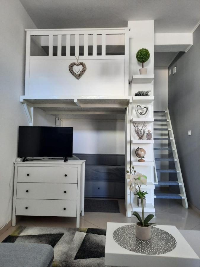 Apartment Gs Centar Gospić エクステリア 写真