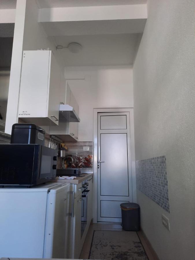 Apartment Gs Centar Gospić エクステリア 写真